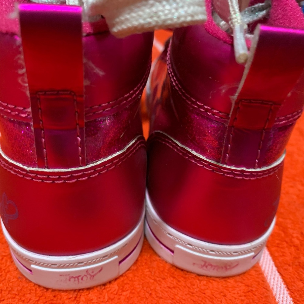 Shoes - Picture 3 of 4